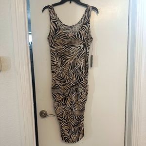 Mom picked this for her BD present & changed her mind-not even tried on!!